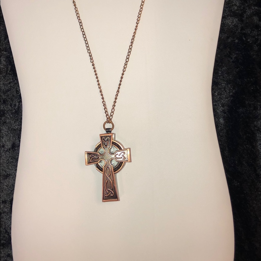 Cross Pendant Watch - Picture 2 of 4